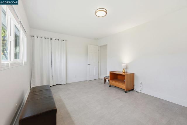 4108 Irene Dr, Martinez CA: https://media.crmls.org/mediaz/80f43a2c-b313-443a-b061-5a1cfbd9a778.jpg