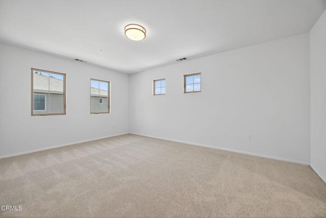 100 Main Street, Piru CA: https://media.crmls.org/mediaz/80f49d4a-76ab-4bde-8a53-19dcb68e6893.jpg