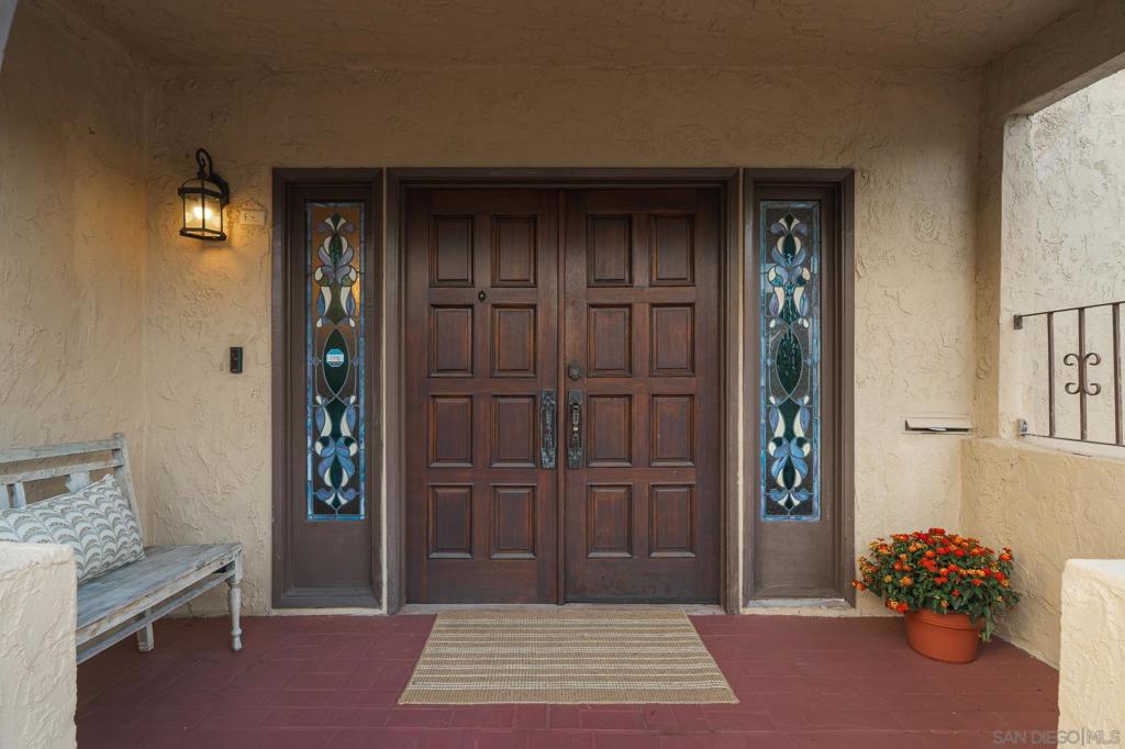 3124 Laurel St - photo 2