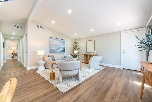 697 Lakewood Dr, Sunnyvale CA: https://media.crmls.org/mediaz/80f4ed82-81d2-411d-9a9f-629cc44d5502.jpg