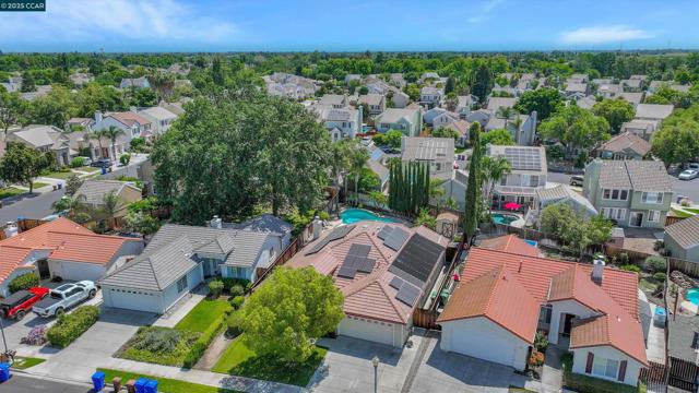 380 Claremont Dr, Brentwood CA: https://media.crmls.org/mediaz/80f52c6d-f144-4c14-8dea-90b303ccccf5.jpg