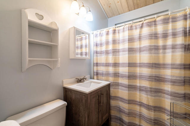 59341 Courtesy Drive, Mountain Center CA: https://media.crmls.org/mediaz/80f5aab9-630b-4d25-a955-51ef6fc376cc.jpg