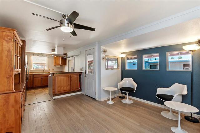 4 Arapaho Street, Palm Springs CA: https://media.crmls.org/mediaz/80f5f474-f002-402f-9fa0-368697526f44.jpg