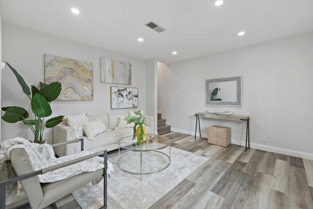 3385 La Selva Street, San Mateo CA: https://media.crmls.org/mediaz/80f5fe73-17a0-4eee-9dfd-39e7c4f517be.jpg