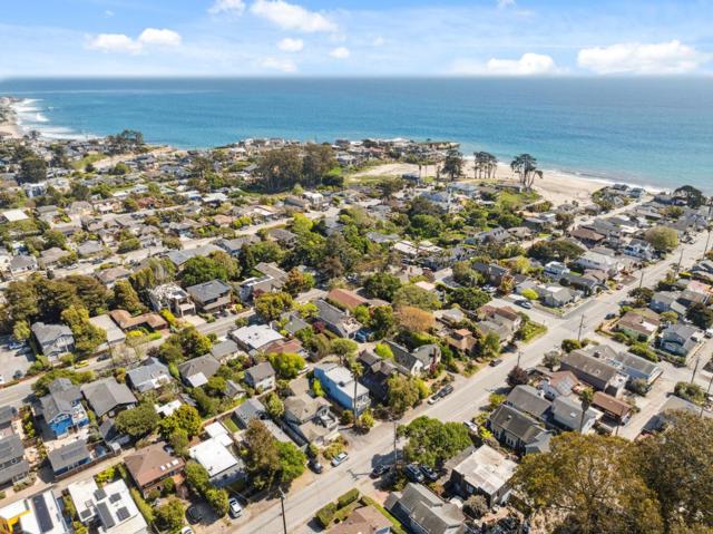 399 13th Avenue, Santa Cruz CA: https://media.crmls.org/mediaz/80f61a2c-1cf8-4b82-90d7-c8b557b2ccaf.jpg