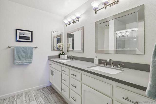 2445 Brant St, San Diego CA: https://media.crmls.org/mediaz/80f6743b-716e-444e-a7ee-7f346e886e25.jpg