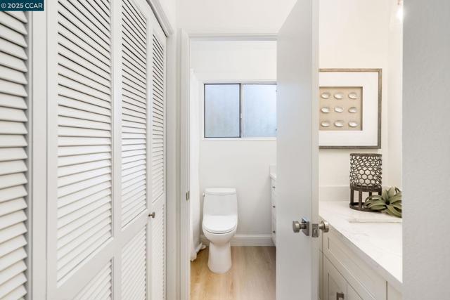 Image 21 of 38 For 101 Ascot Ct  B