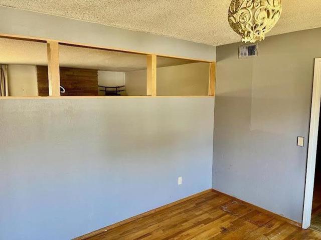 7 Valdez Lane, Watsonville CA: https://media.crmls.org/mediaz/80f6f517-e9eb-4c82-81d2-10cb85869ff0.jpg