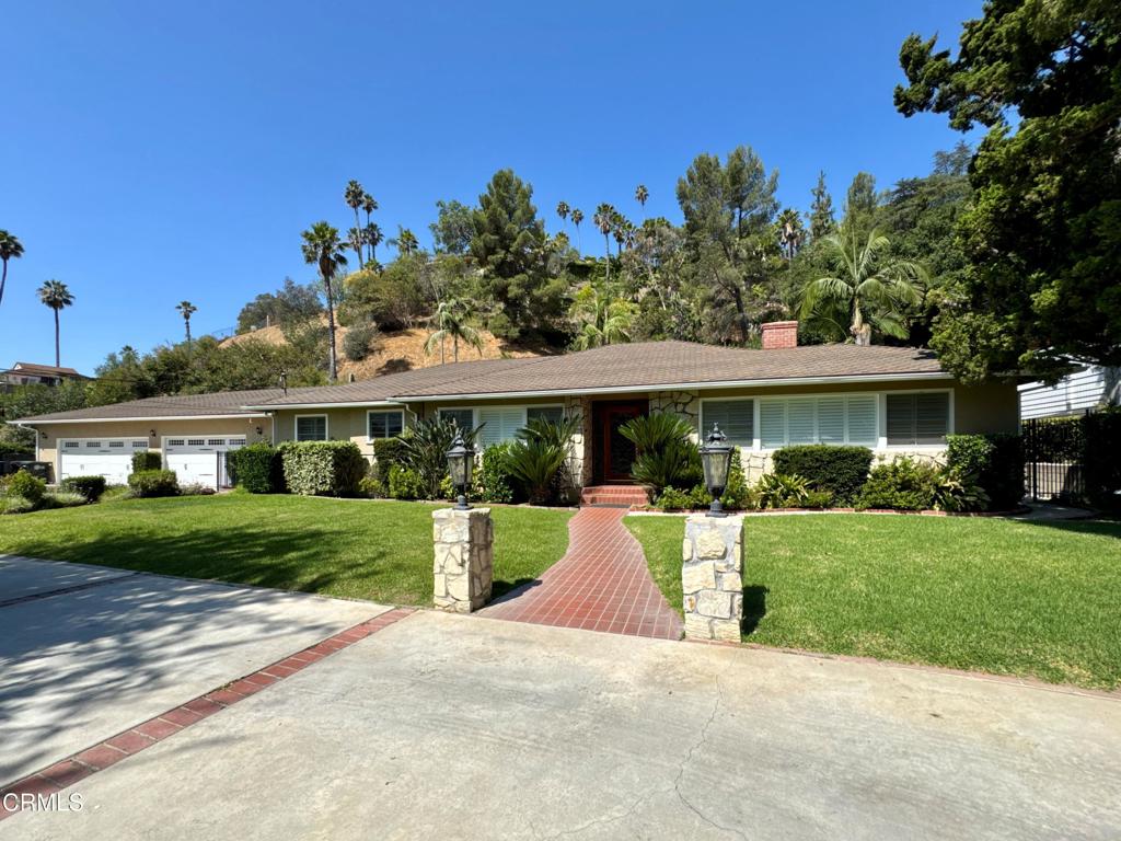 1535 Glenmont Drive