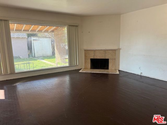 5801 Kester Avenue photo 4