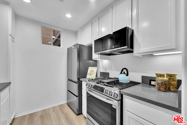 13075 Pacific, Playa Vista CA: https://media.crmls.org/mediaz/80f8c269-88d0-4851-a4c8-1376195c1bcd.jpg
