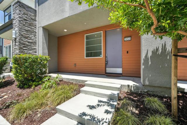 29341 Hub Court, Hayward CA: https://media.crmls.org/mediaz/80f8d56b-beb2-4ade-8a77-234fbeb45a6a.jpg