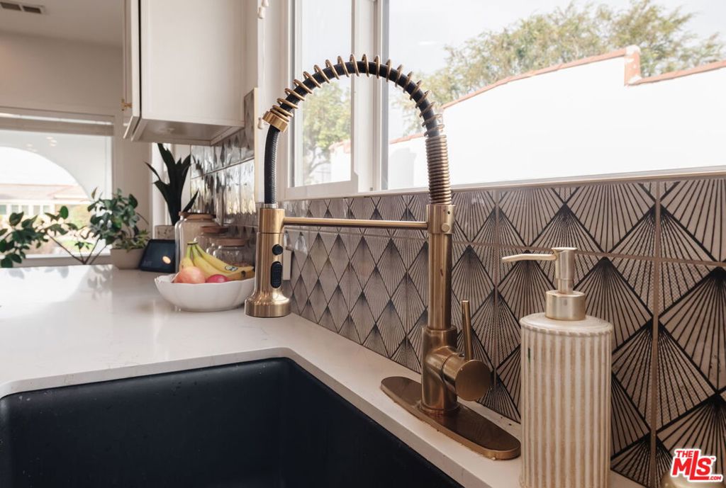 80F995Bd 7Ff5 442B B29F D76Ec7Dd8829 2422 W 77Th Street, Inglewood, Ca 90305 &Lt;Span Style='BackgroundColor:transparent;Padding:0Px;'&Gt; &Lt;Small&Gt; &Lt;I&Gt; &Lt;/I&Gt; &Lt;/Small&Gt;&Lt;/Span&Gt;