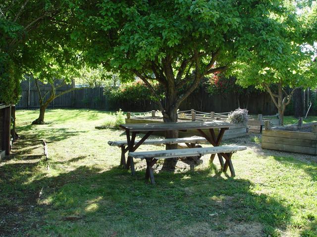 2130 Ward Way, Woodside CA: https://media.crmls.org/mediaz/80f9e50d-03be-49c9-b1a1-416781a0f425.jpg