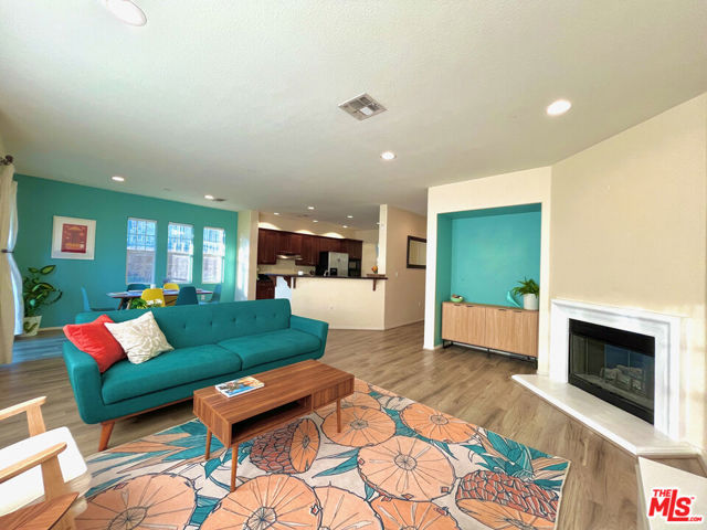 16414 W Nicklaus Drive,  CA: https://media.crmls.org/mediaz/80fa799c-05a5-480d-bf1e-c76733286f8e.jpg