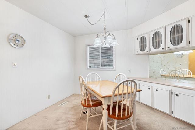 525 W El Norte Pkwy, Escondido CA: https://media.crmls.org/mediaz/80fbb8e2-d848-41bf-bb19-b1dec28cfedb.jpg
