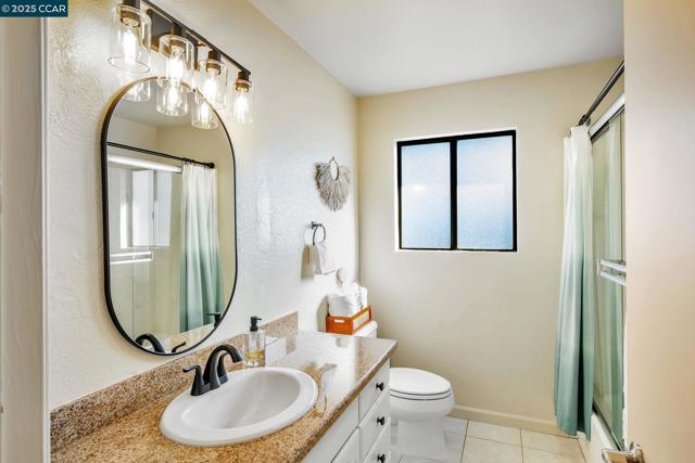 154 Turnberry Way, Vallejo CA: https://media.crmls.org/mediaz/80fc553d-6b62-417d-9c74-00ebcb95e3a6.jpg