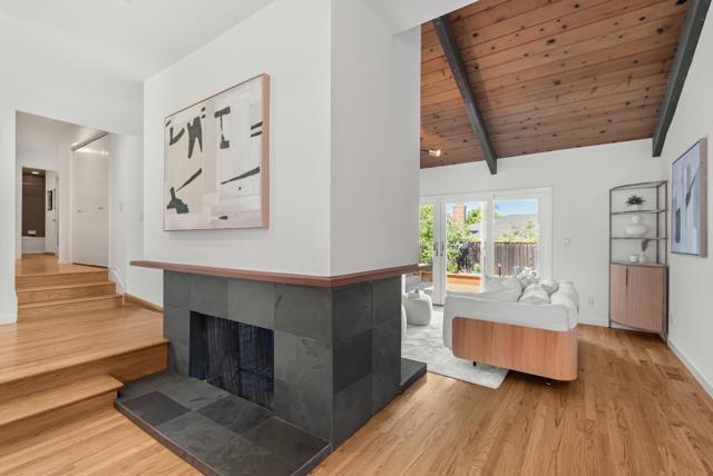 1405 Cedar Place, Los Altos CA: https://media.crmls.org/mediaz/80fd3357-f971-4af2-a48f-a9087759a9ae.jpg