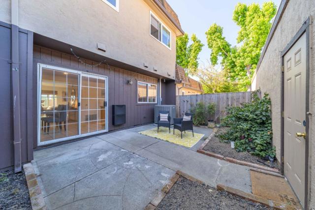 1748 Vancouver Green, Fremont CA: https://media.crmls.org/mediaz/80fd8828-c2d4-499f-ade9-a3d91570b893.jpg
