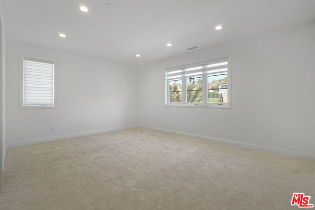 20188 W Marlow Lane, Porter Ranch CA: https://media.crmls.org/mediaz/80fd8f65-f72f-4a76-93b5-b1c21b26634c.jpg
