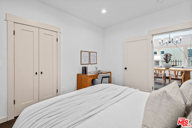 3816 S Harvard Boulevard, Los Angeles CA: https://media.crmls.org/mediaz/80fe01b5-546c-46d1-b85c-9dc04f01daa7.jpg