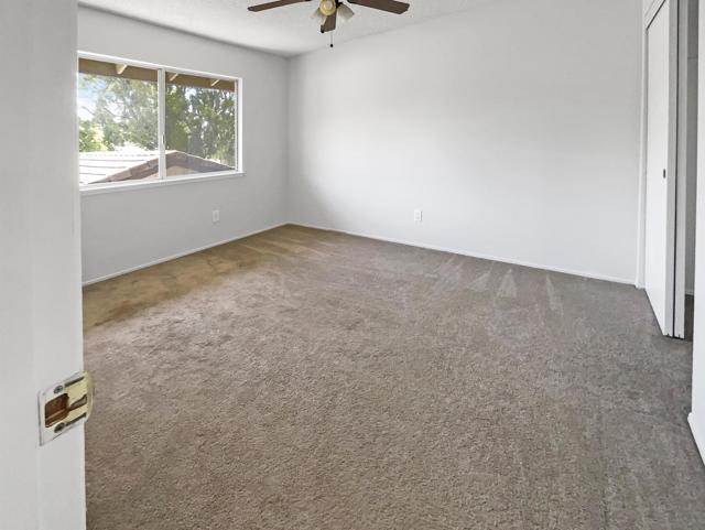 11476 Matinal Cir, San Diego CA: https://media.crmls.org/mediaz/80fed545-922e-4137-8fc5-1e3ebc80c63f.jpg