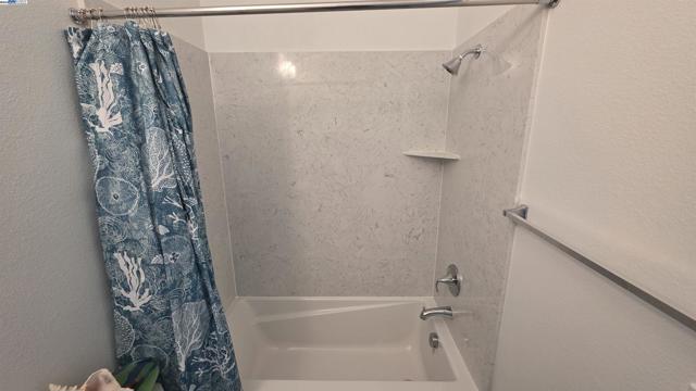 4709 Iron Bird Dr, Folsom CA: https://media.crmls.org/mediaz/8101b1ad-87eb-489f-af20-2d8e4ea22ff6.jpg