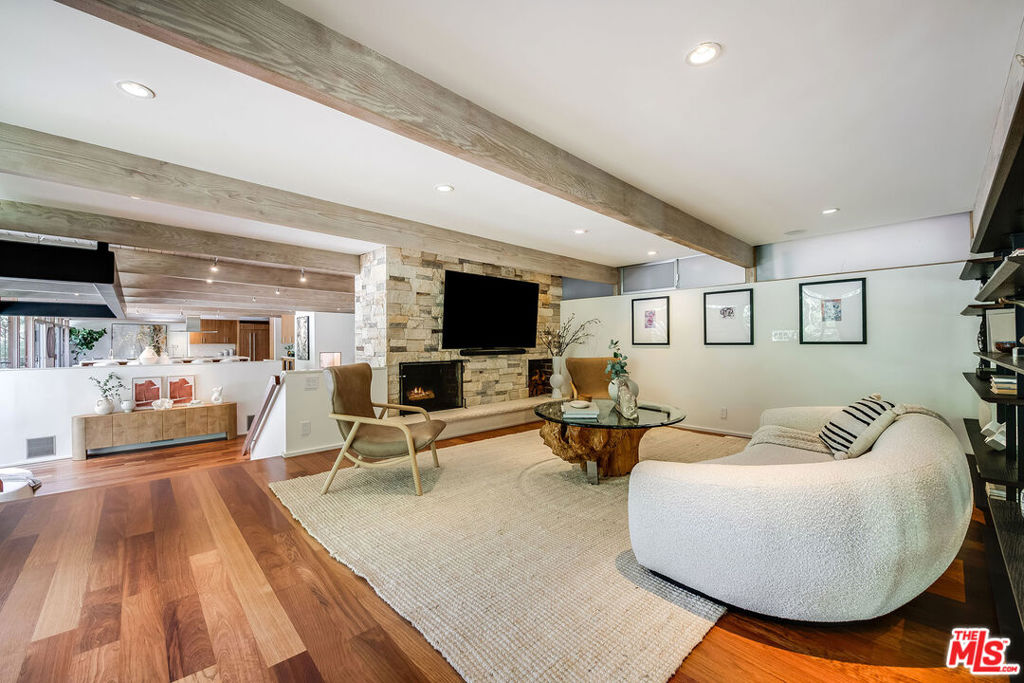 MLS #25610881 image #23