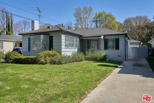 2616 Castle Heights Ave, Los Angeles, CA 90034