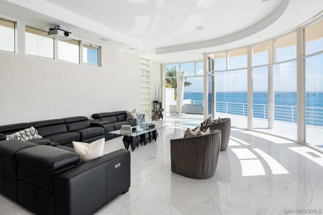 1 The Point, Coronado CA: https://media.crmls.org/mediaz/810371f6-b391-4ccf-b977-d24069f3568c.jpg