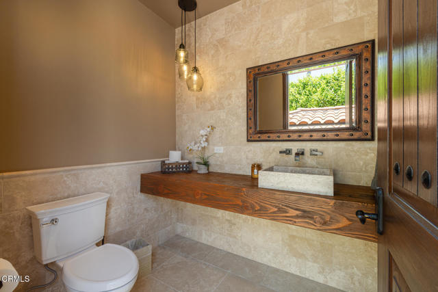 20 Via Terrasol, Camarillo CA: https://media.crmls.org/mediaz/81039c2e-fa98-43f7-91b2-e4750f31db2f.jpg
