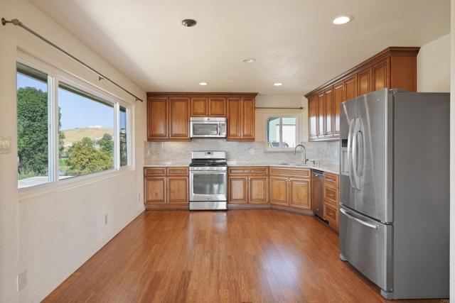 Detail Gallery Image 18 of 60 For 5884 Redondo Dr, Bonsall,  CA 92003 - 2 Beds | 2 Baths