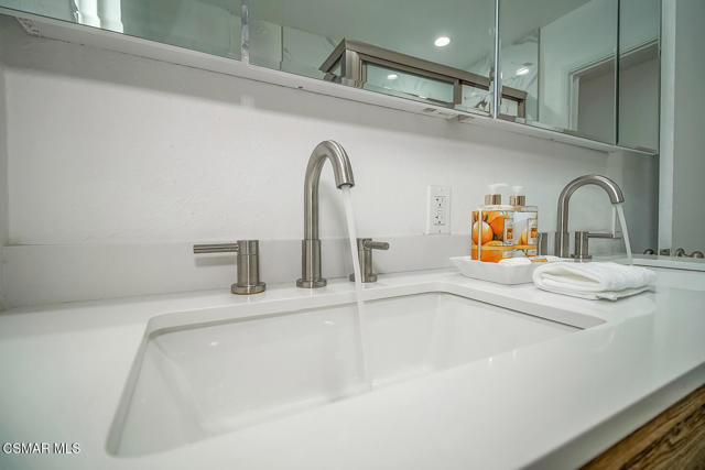 1520 W 107th Street, Los Angeles CA: https://media.crmls.org/mediaz/8106c14b-b3dd-4e1b-a06b-83d3afd74887.jpg