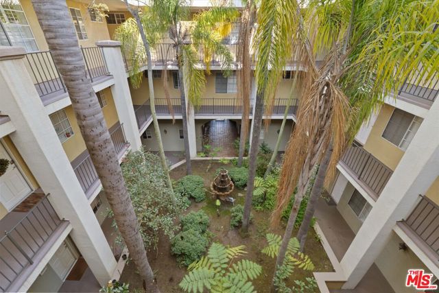 1225 Armacost Avenue, Los Angeles CA: https://media.crmls.org/mediaz/81070f0a-fb47-44f2-ba8c-afd4005b83fb.jpg