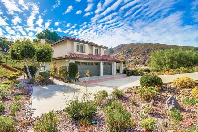 Listing Details for 3302 Vista Rocosa, Escondido, CA 92029