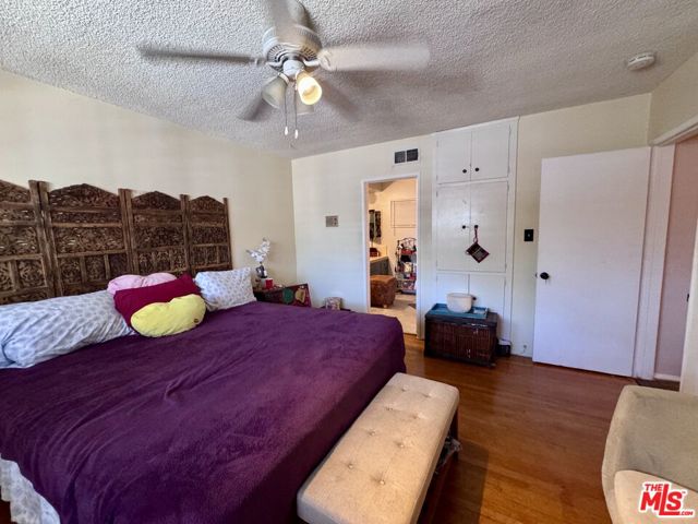 3704 W 111th Place, Inglewood CA: https://media.crmls.org/mediaz/8107b1f9-44d3-4ad2-b7b3-fca07e1f677c.jpg