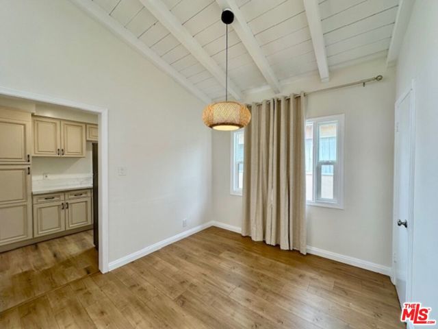1114 S Sherbourne Drive, Los Angeles CA: https://media.crmls.org/mediaz/81089be3-6bf6-4225-952e-b8f0e62de95f.jpg