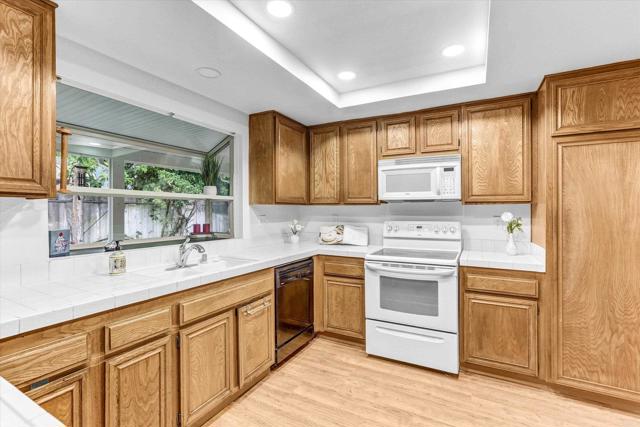 Detail Gallery Image 16 of 42 For 805 Plaza Mar, Chula Vista,  CA 91910 - 4 Beds | 2/1 Baths