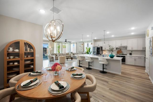 42811 Torno Place, Indio CA: https://media.crmls.org/mediaz/810a8d0f-2f30-461a-9e2a-8d404872b4ee.jpg