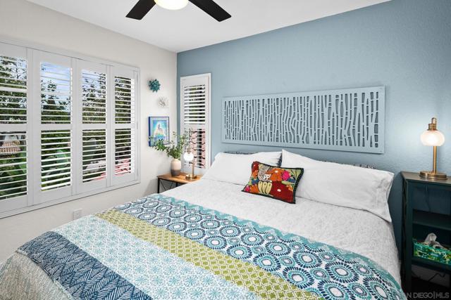 3458 Voyager Cir, San Diego CA: https://media.crmls.org/mediaz/810aeafe-c574-400e-b0af-7287cbb06fde.jpg