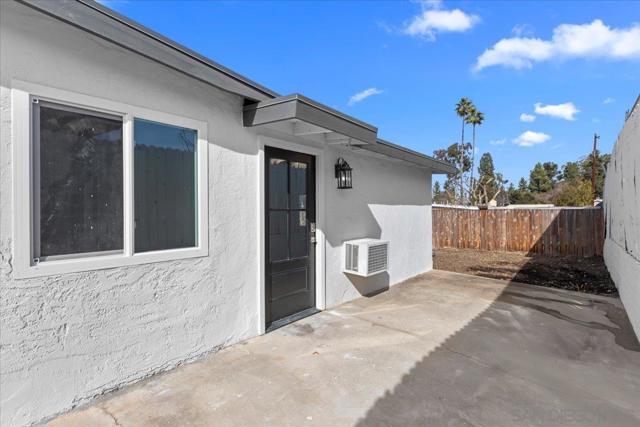 9255 Fairlawn St, Santee CA: https://media.crmls.org/mediaz/810ba3a5-f9de-4ee4-a5a7-cf27998c2525.jpg