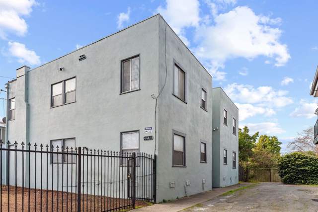 2238 7Th, Berkeley CA: https://media.crmls.org/mediaz/810cb7fc-4901-4478-bc41-e53ba6da49d9.jpg