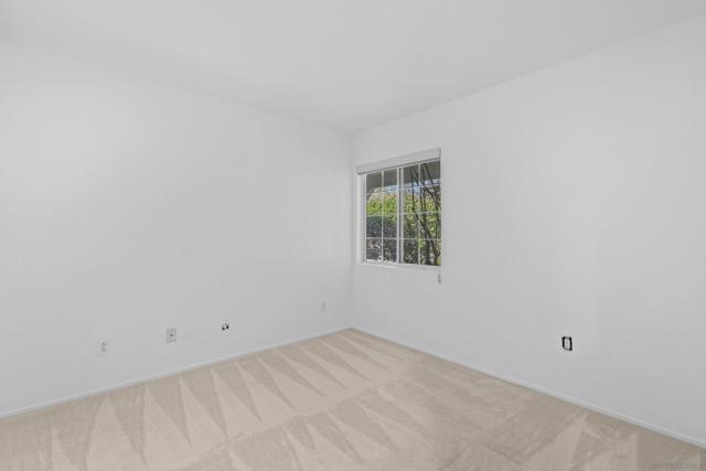 5761 Spur Ave, Oceanside CA: https://media.crmls.org/mediaz/810e0e7f-e375-4c63-b414-6a9b95aa4b53.jpg