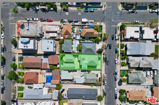 1144 S Kingsley Drive, Los Angeles CA: https://media.crmls.org/mediaz/810ec0c9-6ded-4cc8-bd2f-377609eee934.jpg