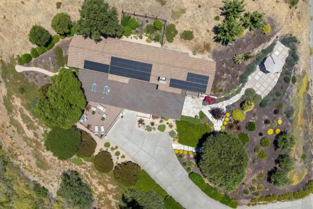 13369 Middle Canyon Road, Carmel Valley CA: https://media.crmls.org/mediaz/810f21c8-7a06-4231-94e8-8107dccce456.jpg