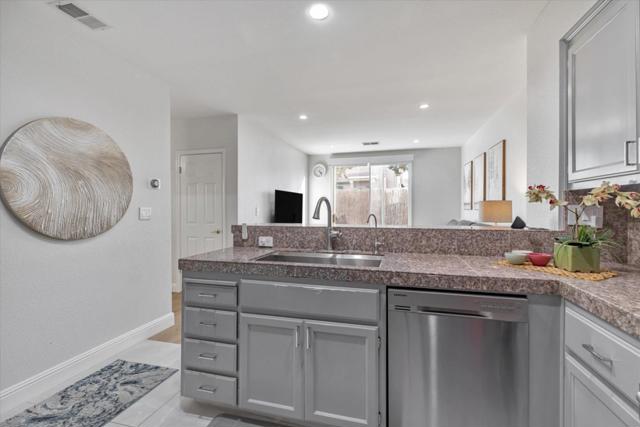 Image 12 of 44 For 3526 Jasmine Circle