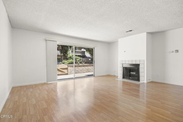 Detail Gallery Image 8 of 43 For 1717 Coronado Ct, Camarillo,  CA 93010 - 2 Beds | 1/1 Baths