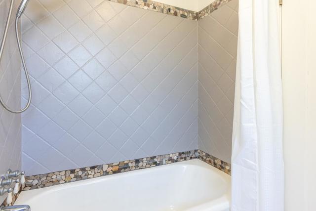2653 Brewster Avenue, Redwood City CA: https://media.crmls.org/mediaz/81117fed-38cd-47b3-8d9a-2419307f6d93.jpg