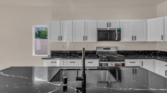 64144 Appalachian Street, Desert Hot Springs CA: https://media.crmls.org/mediaz/8111f572-9ab3-438f-8db4-b12b55cae7eb.jpg