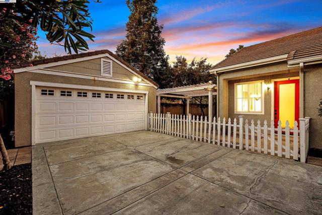 6424 Altamar Cir., Livermore CA: https://media.crmls.org/mediaz/81129e48-ccff-481b-b50b-ad51f40c7501.jpg